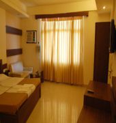 Hotel Vivek Gorakhpur Buitenkant foto